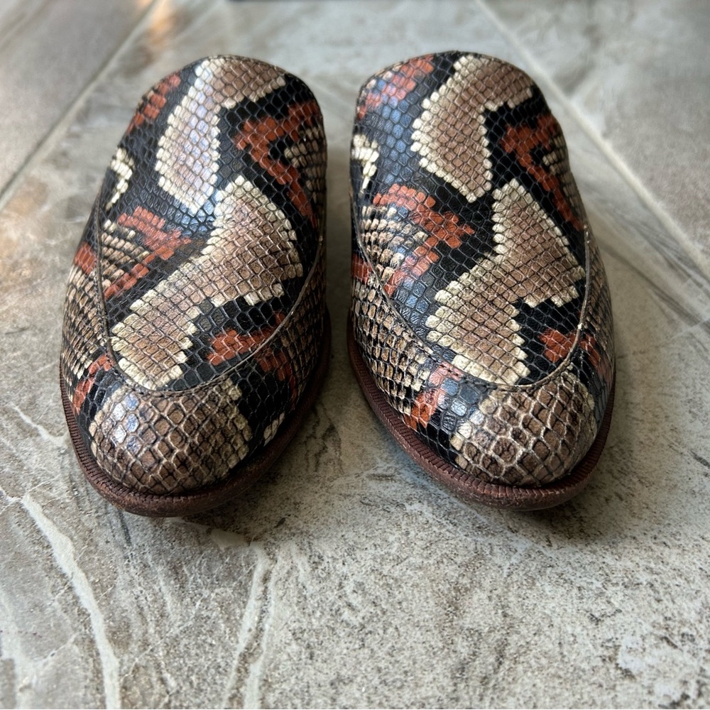 Madewell The Frances Loafer Mule in Snake Embossed Leather, Size 7.5 - Picture 4 of 15
